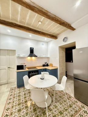 Traditional House in Cospicua - Tal-Kajjik Guesthouse near Valletta Ferry Service